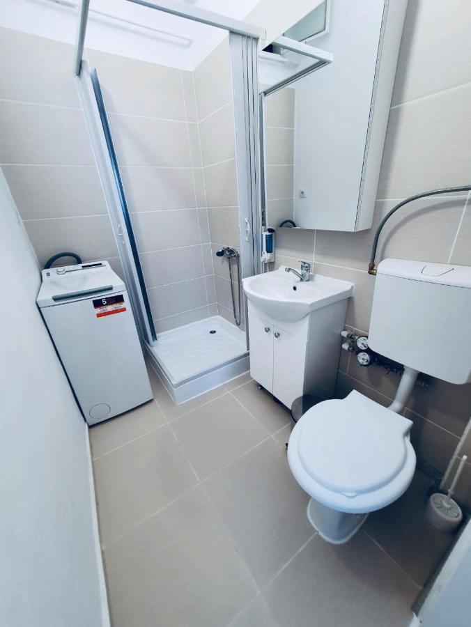 Apartamento Garsoniera Craiova Centru Exterior foto